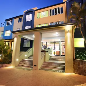 Aparthotel Official, Caloundra