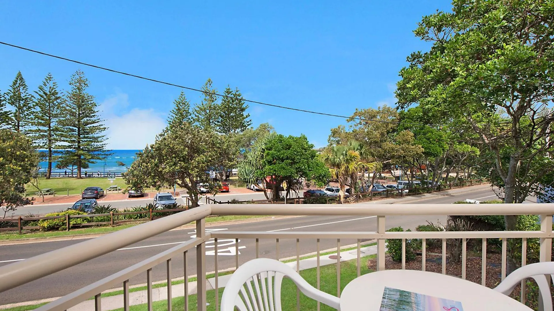 *** מלון דירות קלונדרה Joanne Apartments אוסטרליה