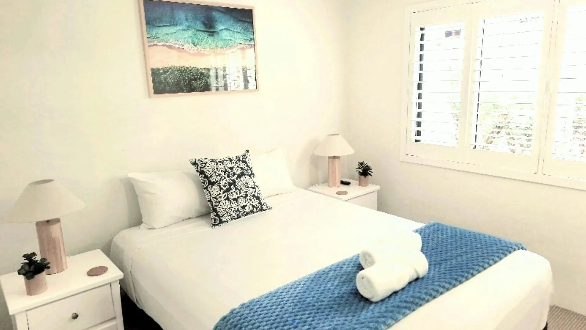 קלונדרה Joanne Apartments 3*,  אוסטרליה